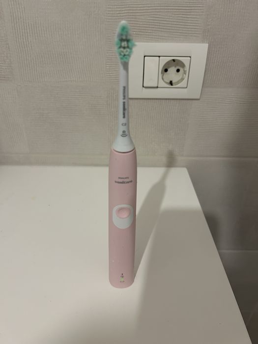 Periuta Philips Sonicare HX680, 62.000 miscari/min, 2 intensitati
