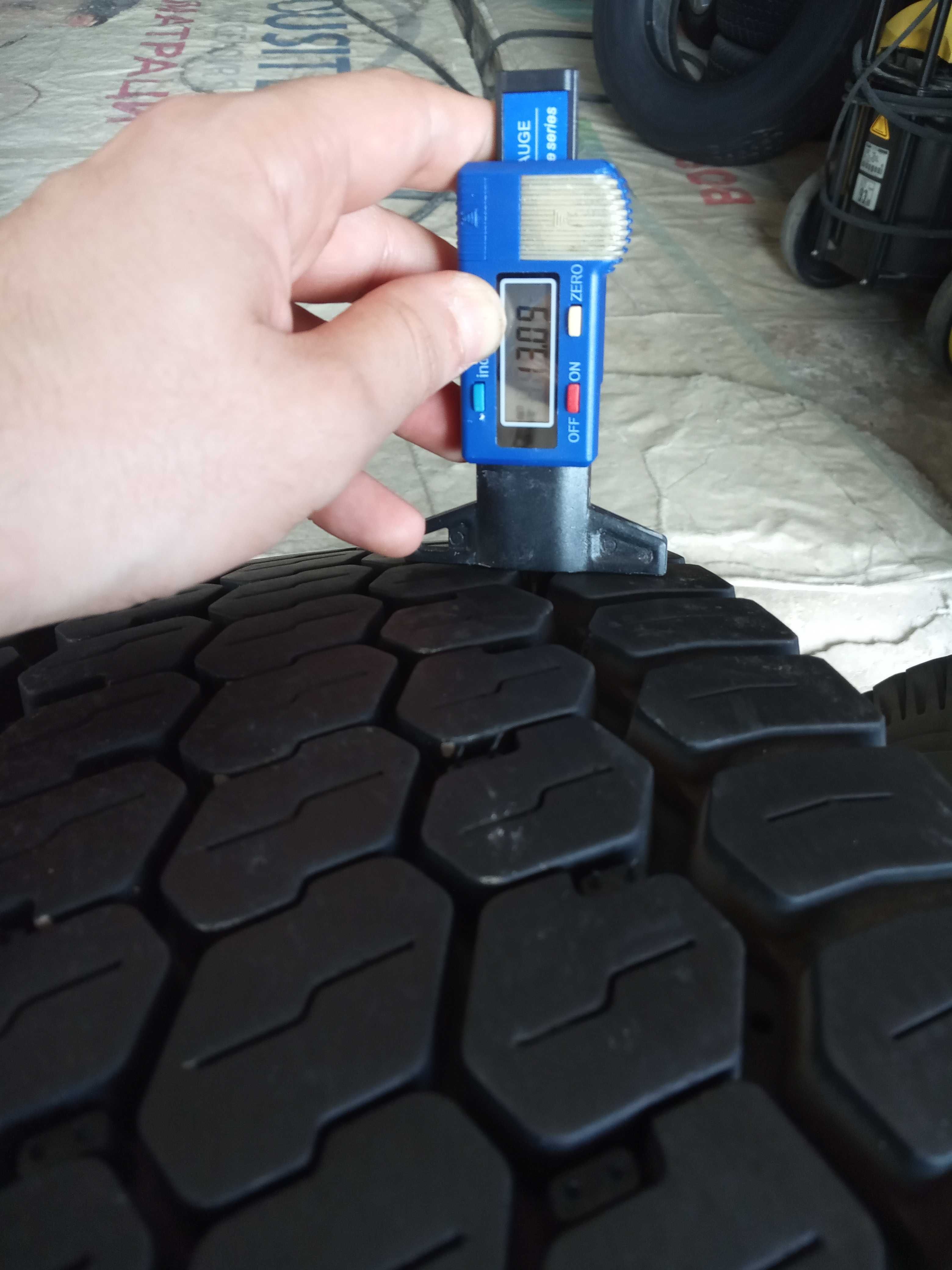 2 тежкотоварни гуми 215/75R17.5 Pirelli Triathlon TR:01 126/124M 12PR