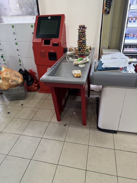 Стол кассира угловой