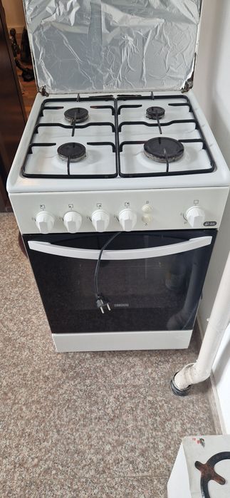 Aragaz zanussi utilizat