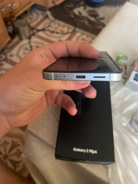Samsung Z Flip6 256GB
