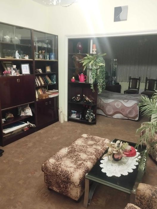 Продава се Четиристаен апартамент в Варна, Център - 94 кв.м за 3032 €/кв.м - Снимка #1