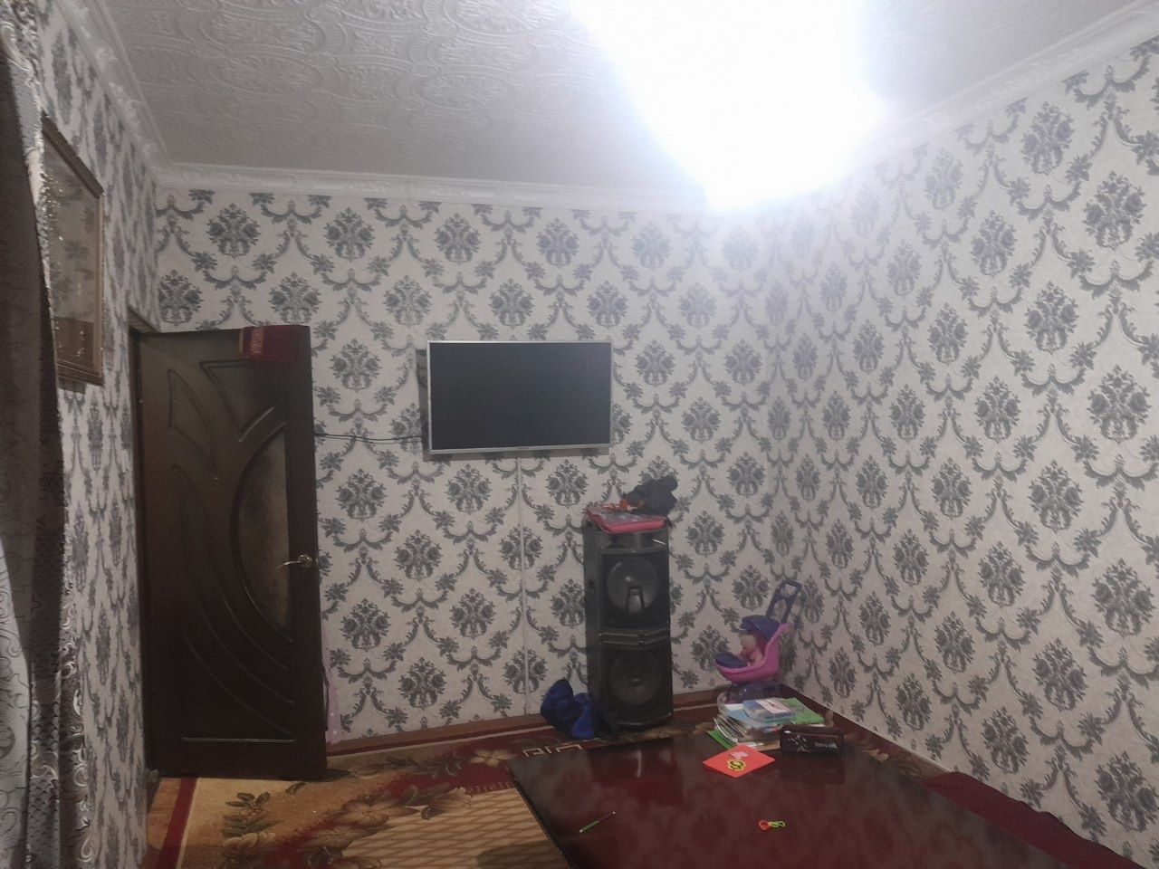 Срочно 2этаж 2xonali kv sotiladi  extirom 8dom