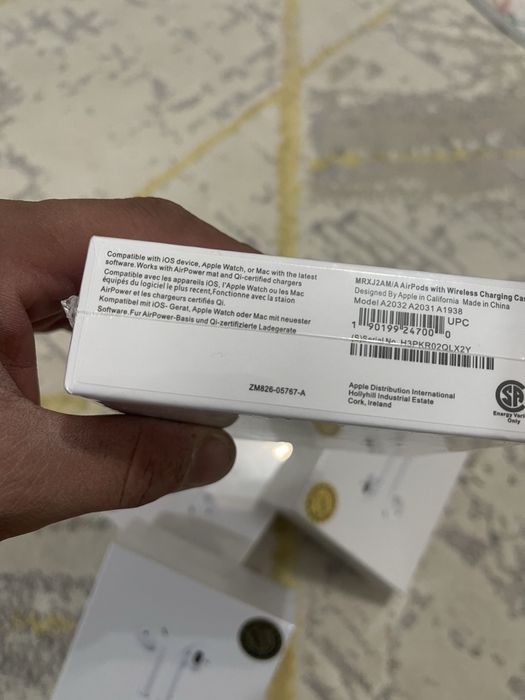 эйр подс.             .