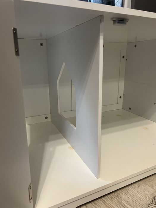 Шкаф 85/55/60 пригоден за котешка тоалетна