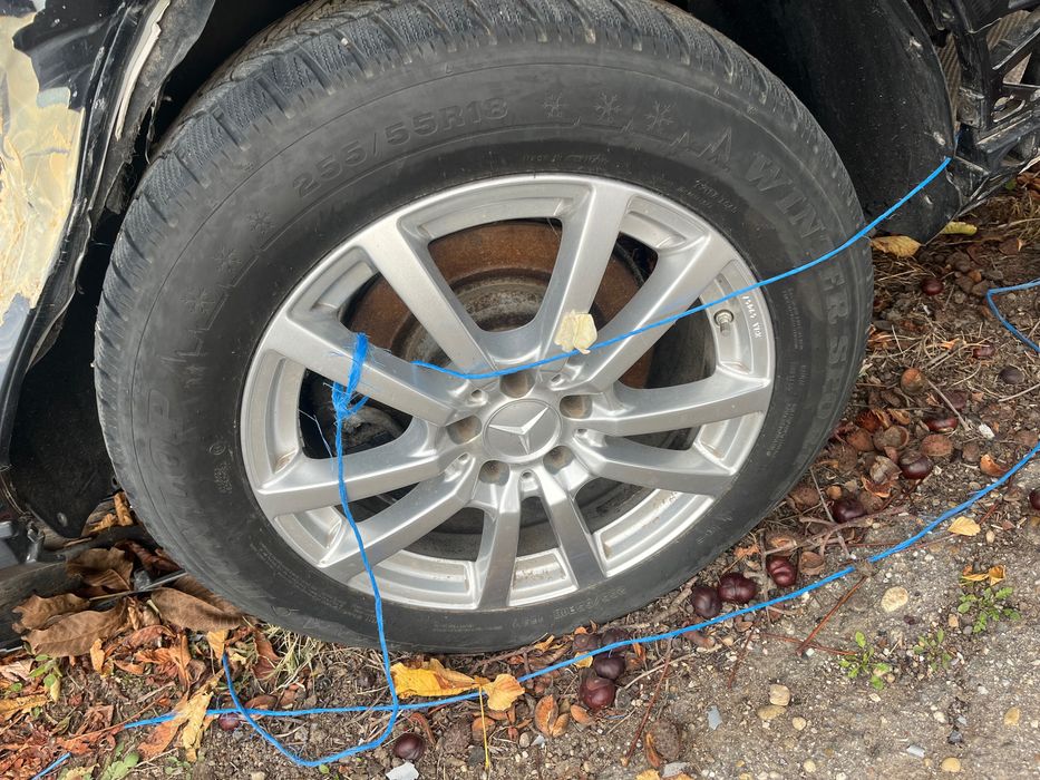 Продавам Mercedes ML 350 на части