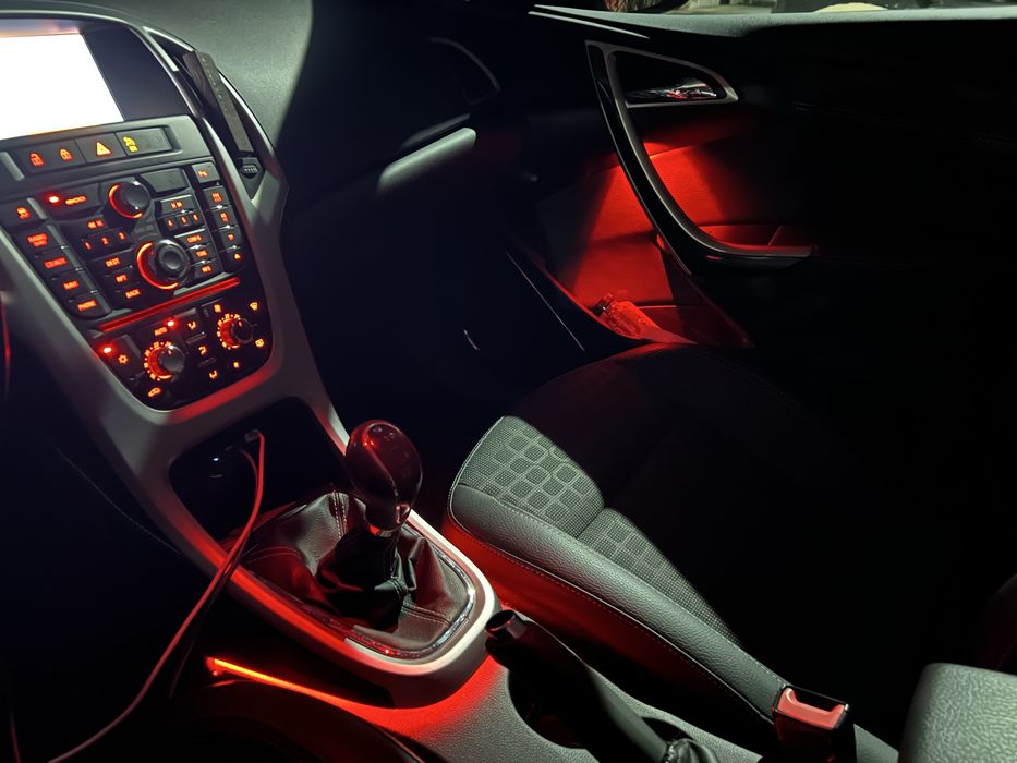 Opel Astra J GTC 1.4 Benzina