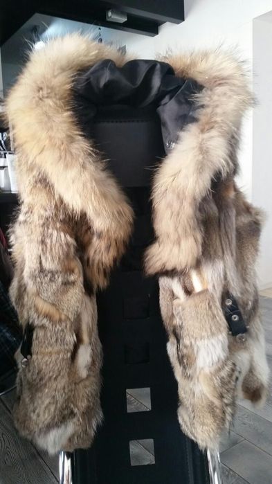 Дамско кожено елече от чакал