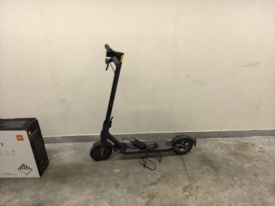 Mi Electric Scooter 3