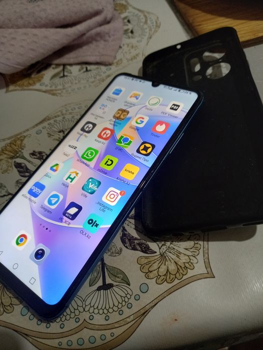 Телефон  HONORX7