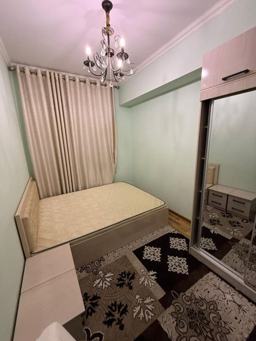 Спальный гарнитур (бежевый)