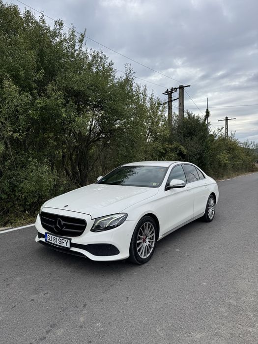 Mercedes-Benz E220 W213