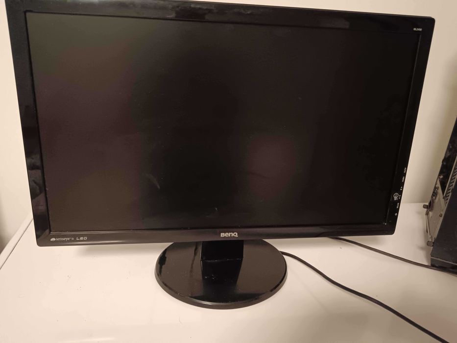 Calculator gaming (cu cateva defecte) + monitor