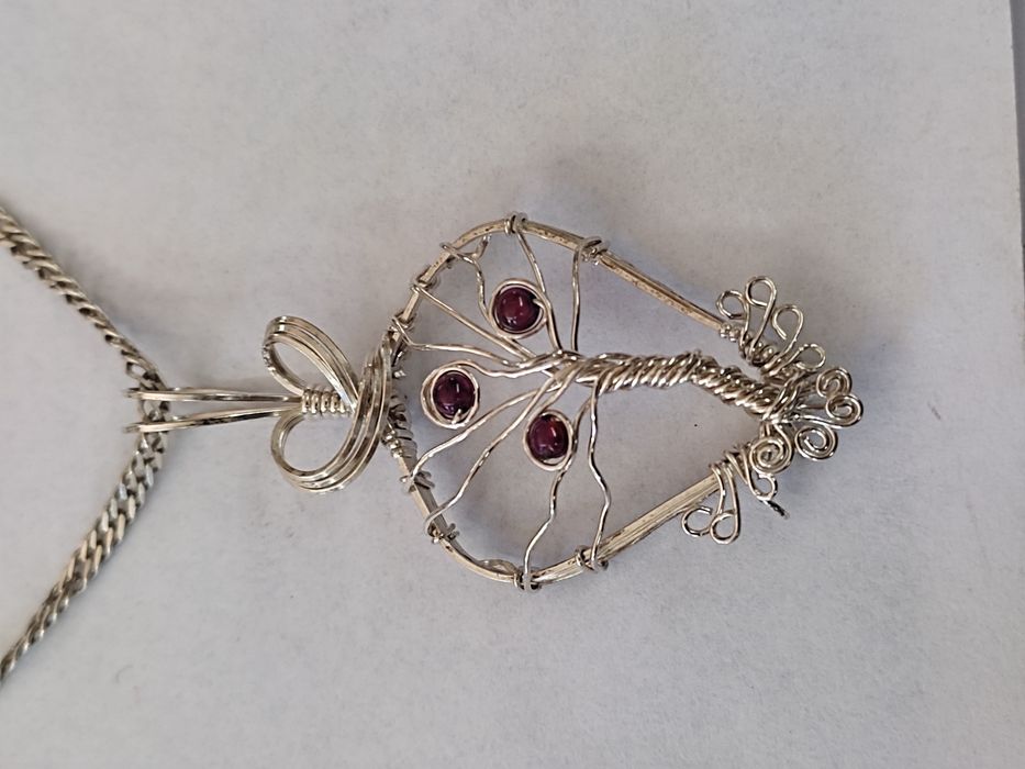 Сребърна верижка с медальон дървото на живота 925