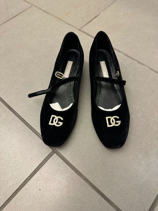 Детски официални обувки за момиче на Долче и Габана