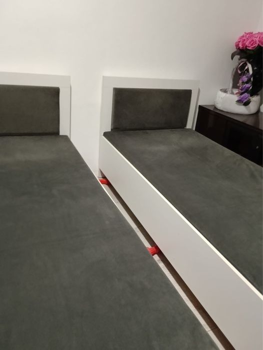 Продам 2 кровата одинаковых