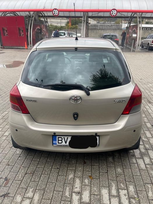 Toyota Yaris 2010 benzina