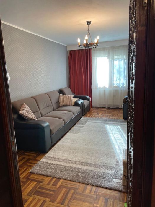 Inchiriere - apartament 3 camere Crangasi cu loc de parcare