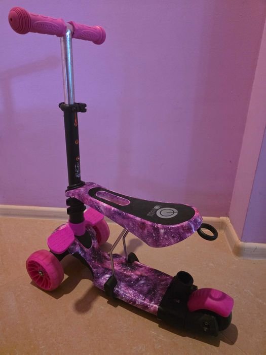 Детска тротинетка, 5 в 1 30 лев.