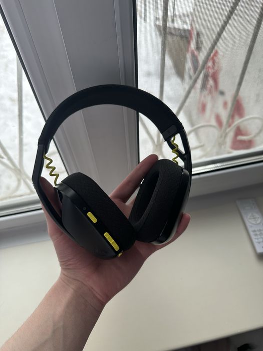 Logitech g435 игровые наушники беспроводные