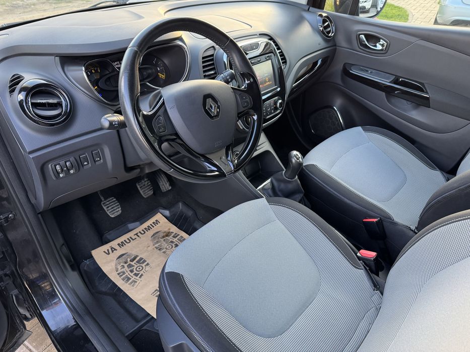Renault Captur Benzina - 2014 - Impecabil - Navigatie / Klima / Led
