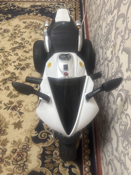 Elektroniy motosikil 3 yoshdan 8 yoshgachom