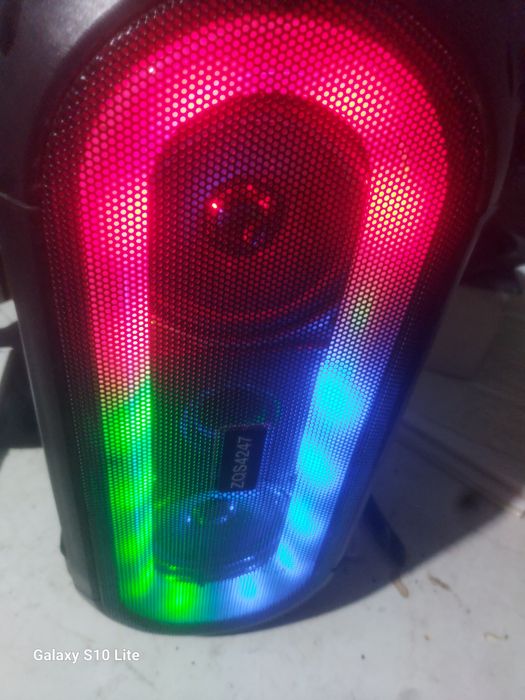 Продам колонку . Торг