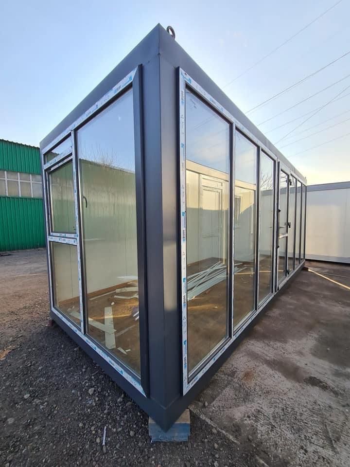 Containere pe stoc