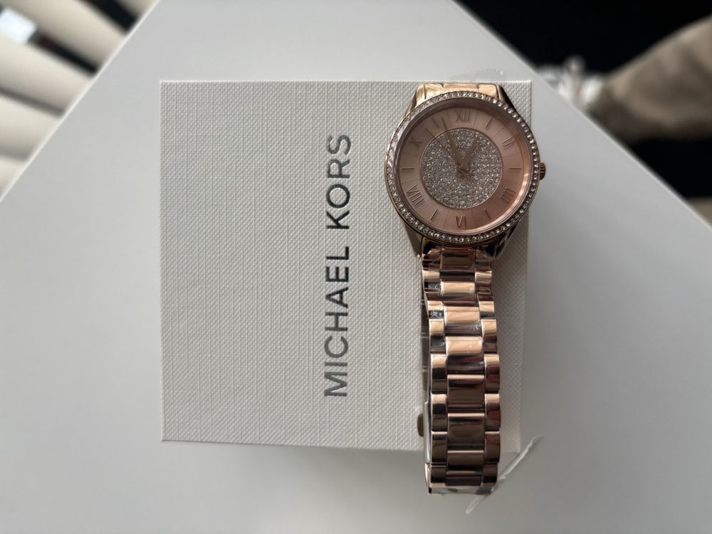Чисто нов! Michael Kors часовник - МК4736