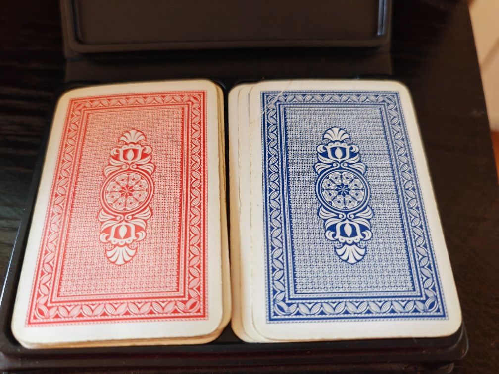 Стари карти за игра 2 тестета