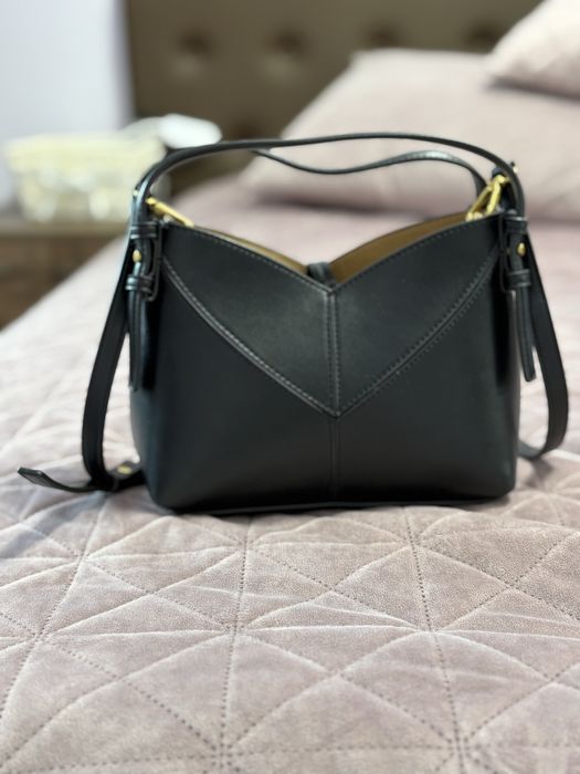 Черна чанта Zara