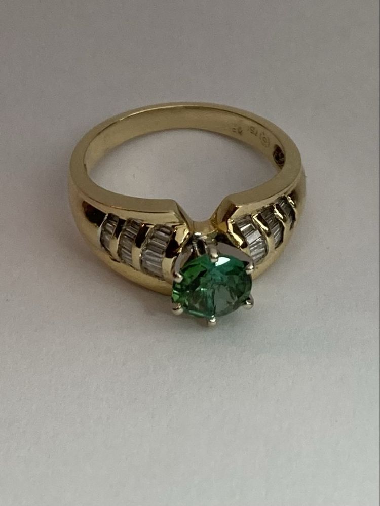 Inel aur 18kt.cu turmalin si diamante 0.75ct