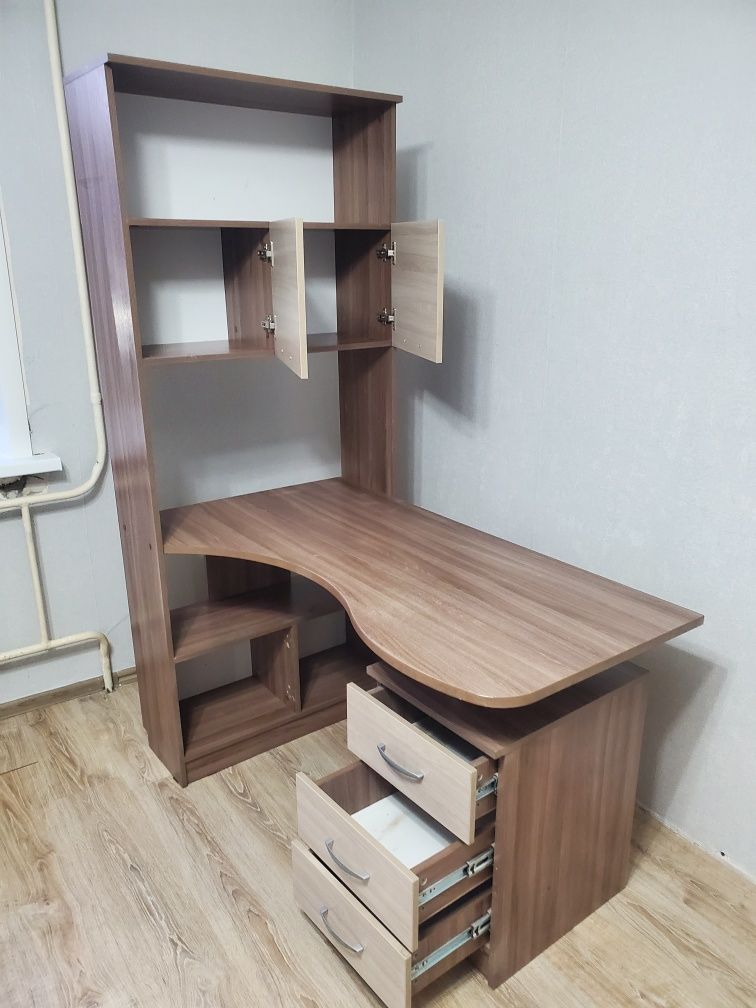 Компютерный стол
