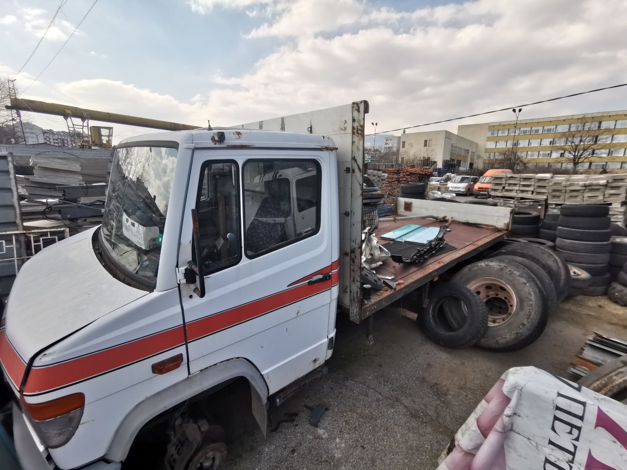 НА ЧАСТИ!!! Мерцедес Варио 812д,mercedes vario 2.9 td