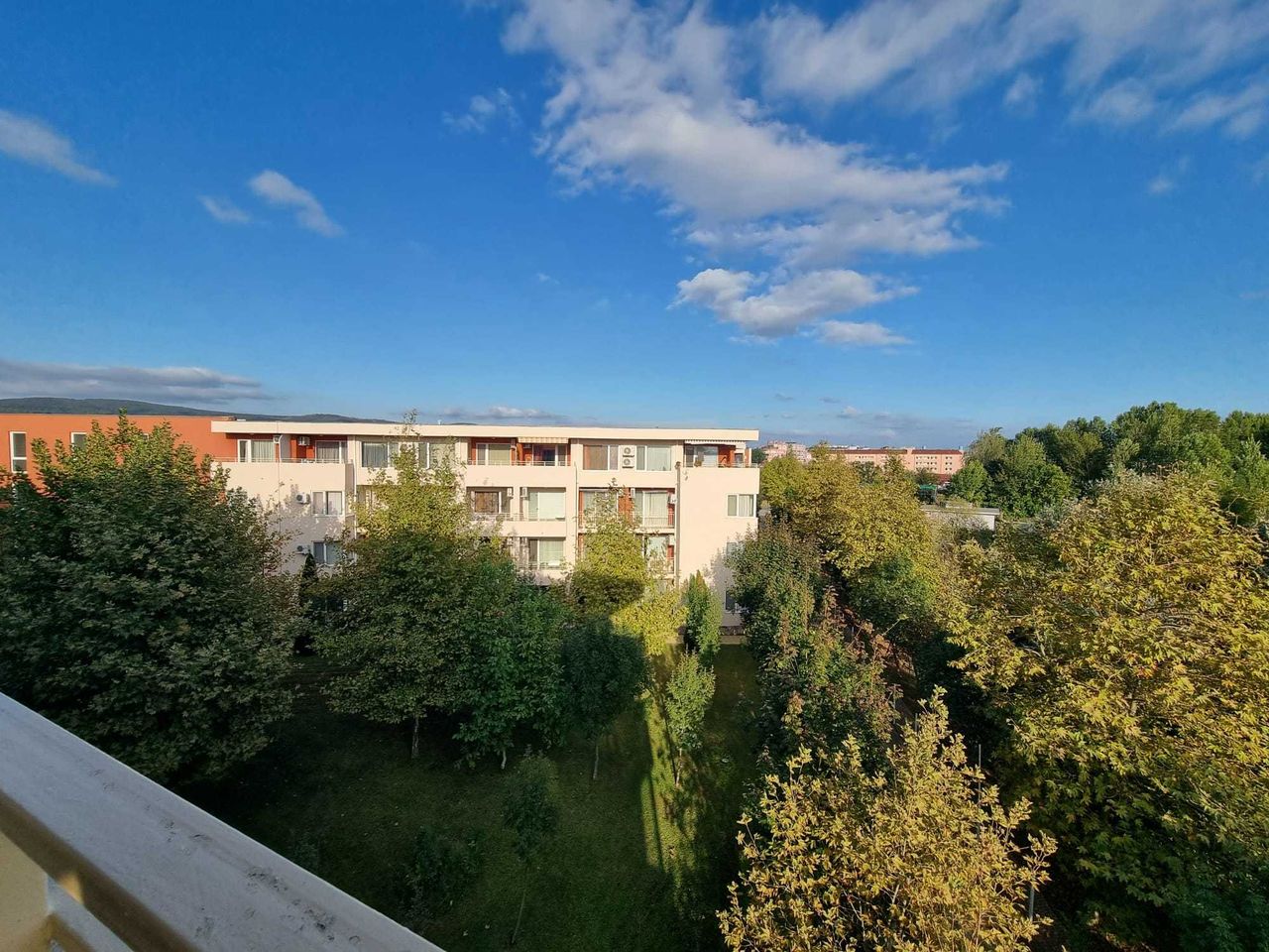 Продава се Тристаен апартамент в к.к. Слънчев бряг - 70 кв.м за 870 €/кв.м - Снимка #15