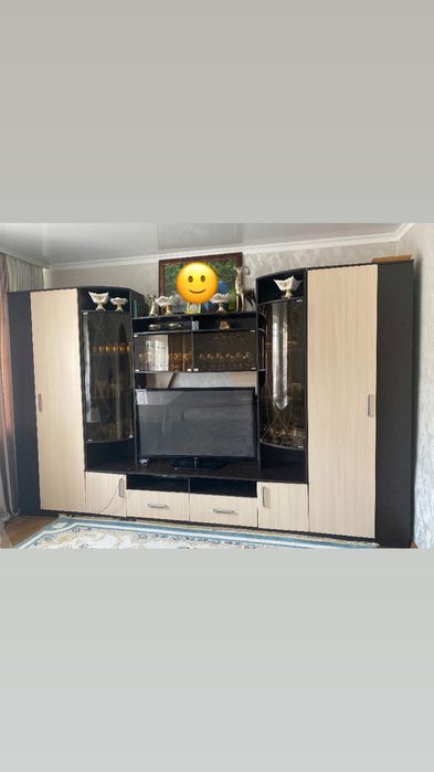Продам стенку с телевизором