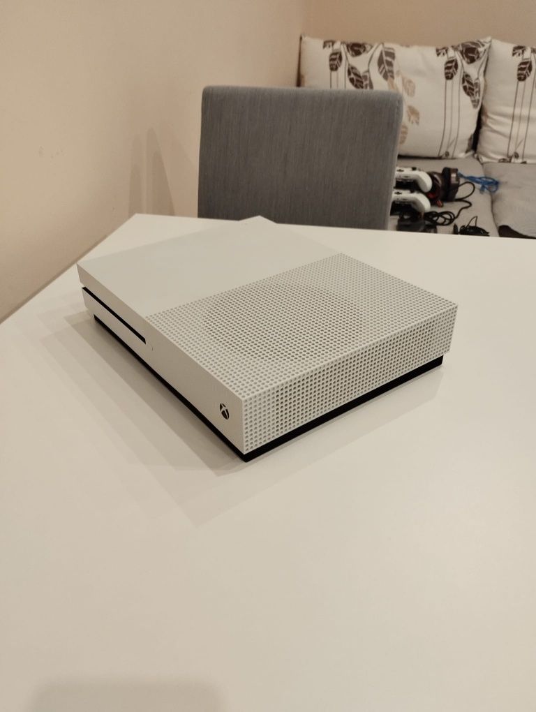 Xbox one s 1TB Stare excelentă