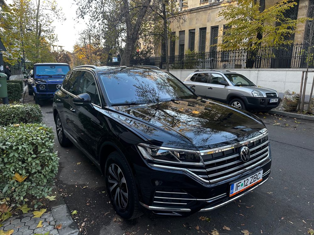 Inchirieri Masini Premium de la Volocar in Bucuresti - VW Touareg SUV