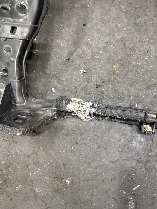 Audi a8 d4 Маска