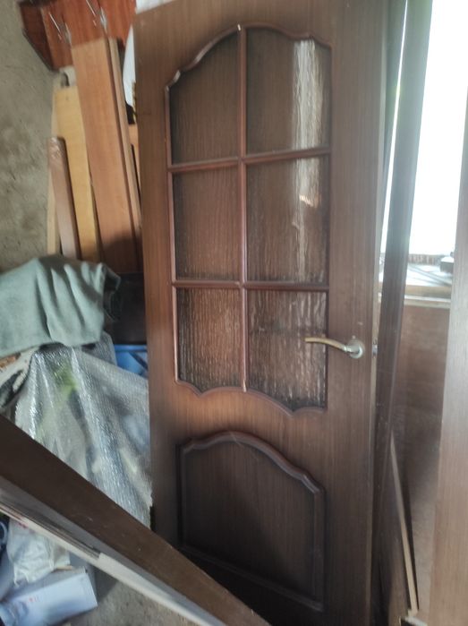 Продам межкомнатные двери