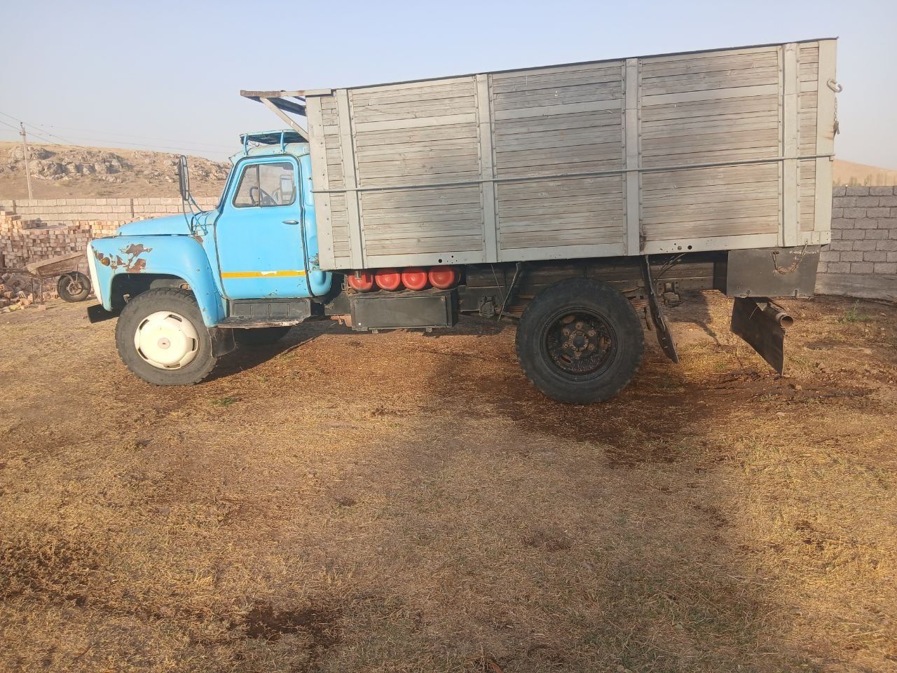 Gaz 53 sotiladi Xolati zo'r