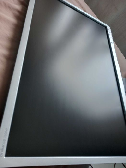 Монитор 22 инча Philips Brilliance 220BW