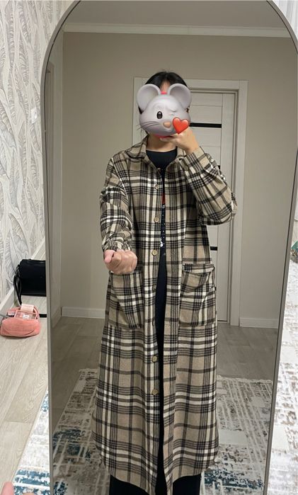 Лёгкий бежевый тренч — стильный и удобный