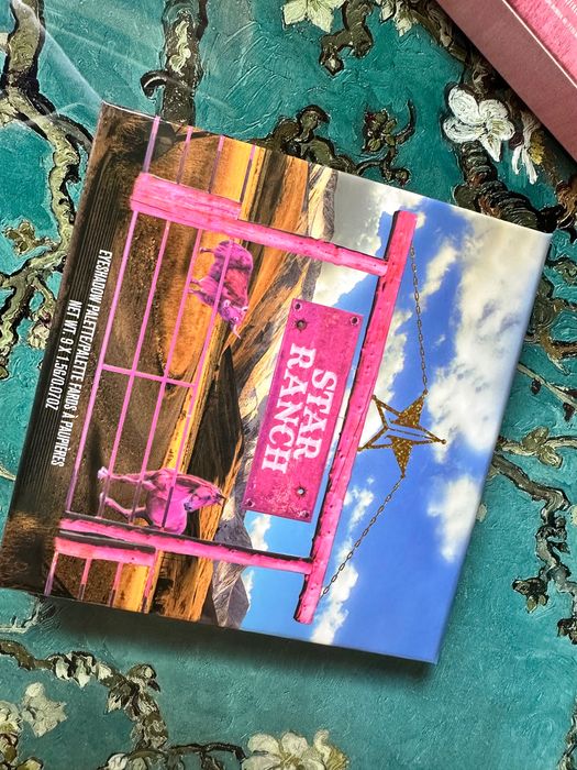 Тени для век Джефри Стар