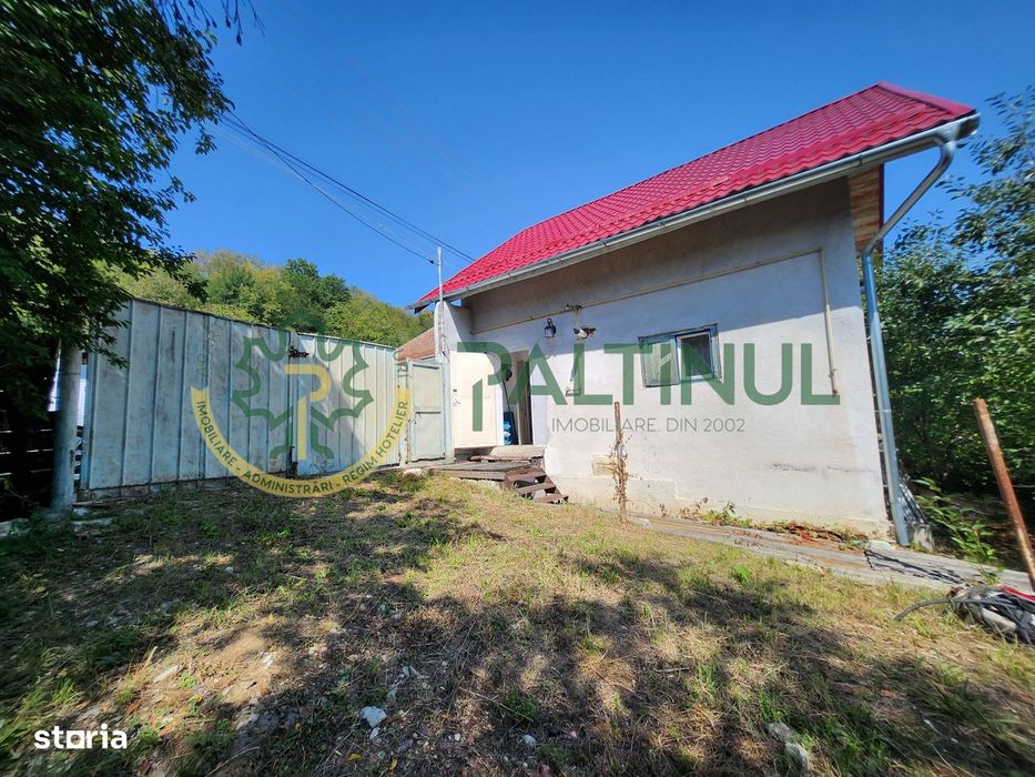 Casă Nucet, 864 mp teren cu pomi fructiferi – la 21 km de Sibiu
