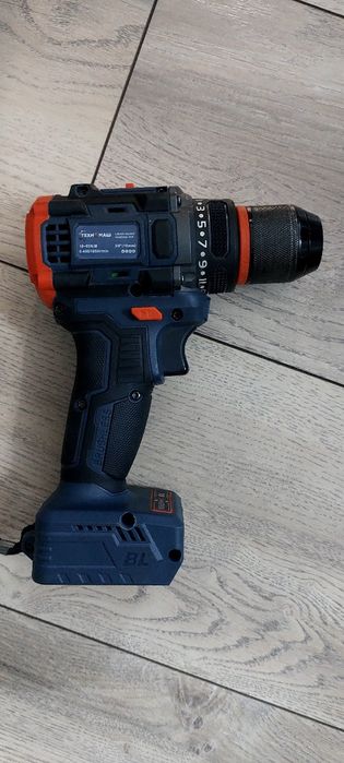 Шуруповерт- дрель ТЕХНОМАШ аккумуляторная беспроводная