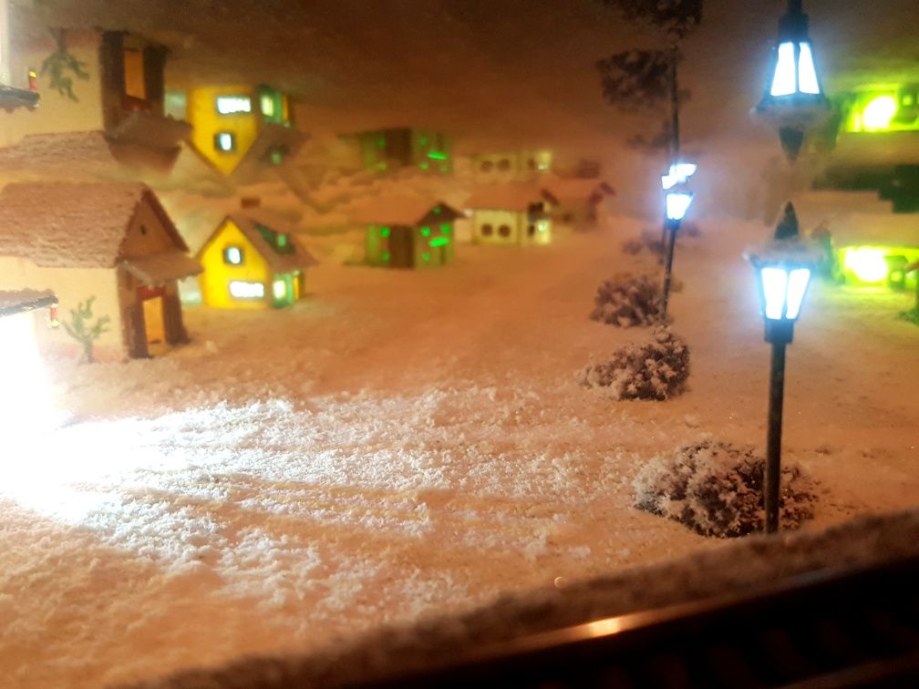 Vand Diorama trenulet electric