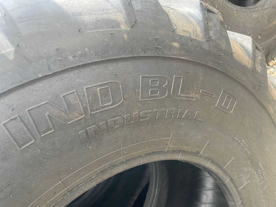 18.4-26 cauciucuri noi INDUSTRIALE buldoexcavator KOMATSU JCB