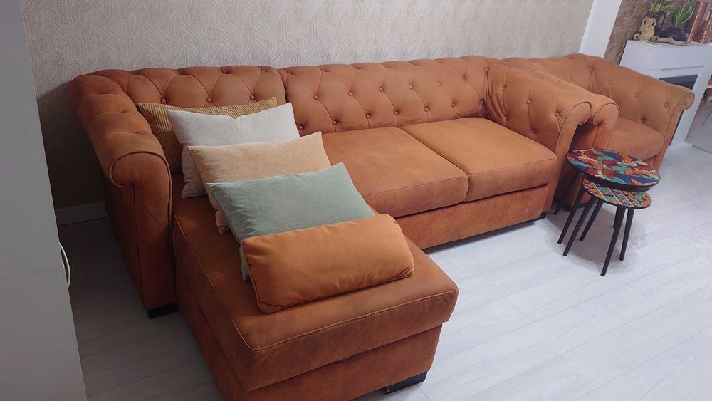 Avantajos, coltar si fotoliu Mobexpert, in stare excelenta!