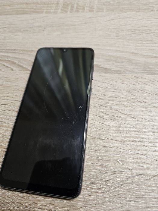 Samsung A33 folosit cu probleme estetice
